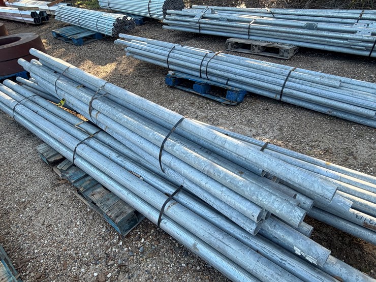 #5128-•-bundle-of-2-1/2-galvanized-pipe-image-1