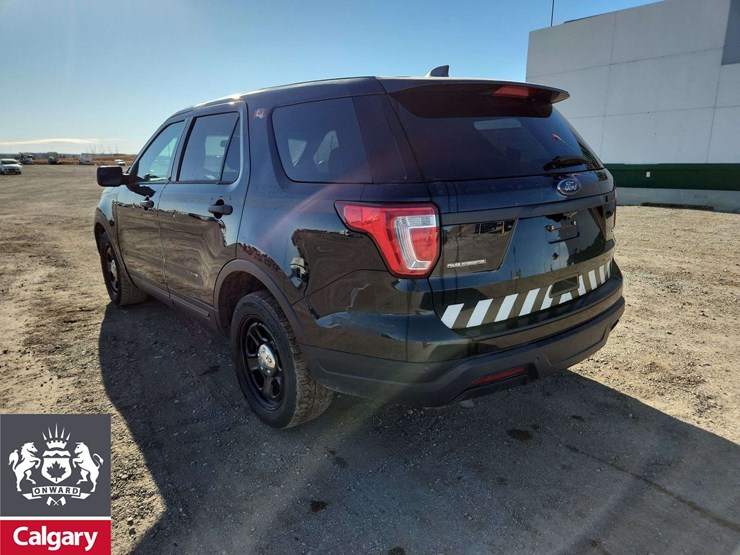 2019-ford-explorer-image-3
