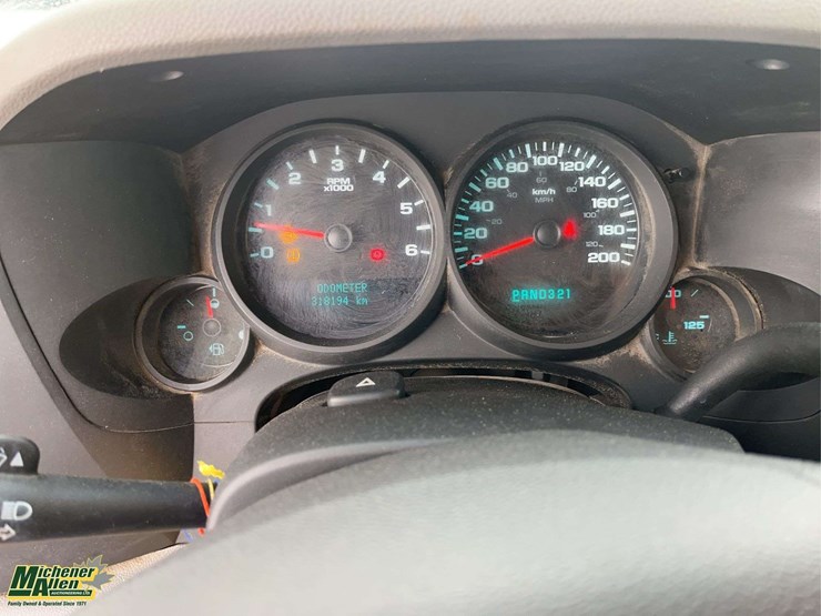 2010-chevrolet-silverado-1500-image-19