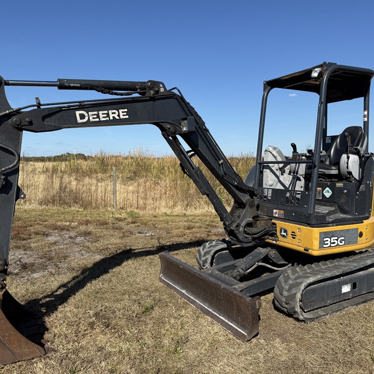 DEERE 35G