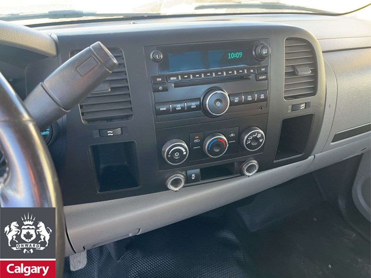 2012-chevrolet-silverado-1500-image-16