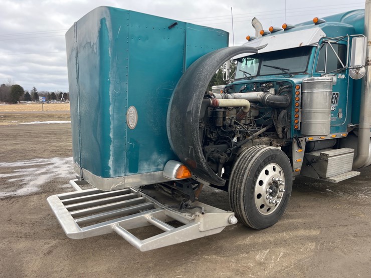 1998-peterbilt-379-image-26