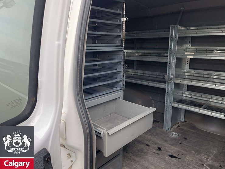 2015-gmc-3500-image-24