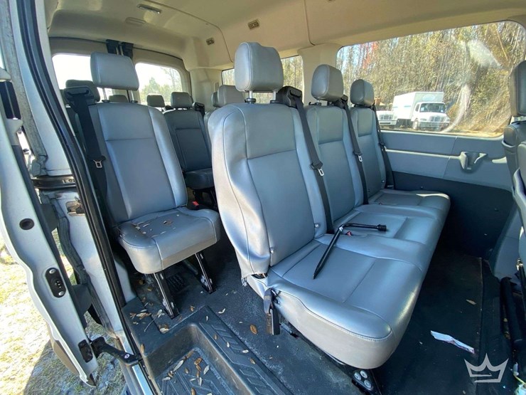 2017-ford-transit-image-21