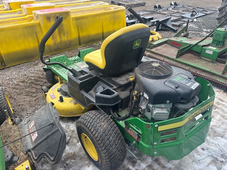 #4842-•-john-deere-ztrak-zero-turn-mower-image-3