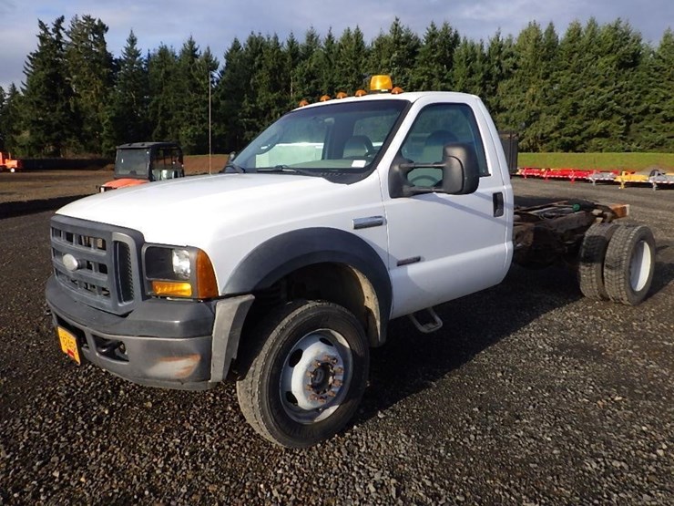 2007-ford-f550-image-1