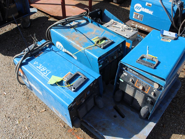 #5186-•-4-miller-electric-welder-image-1