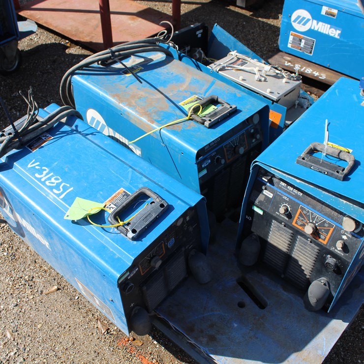 #5186 • 4 MILLER ELECTRIC WELDER