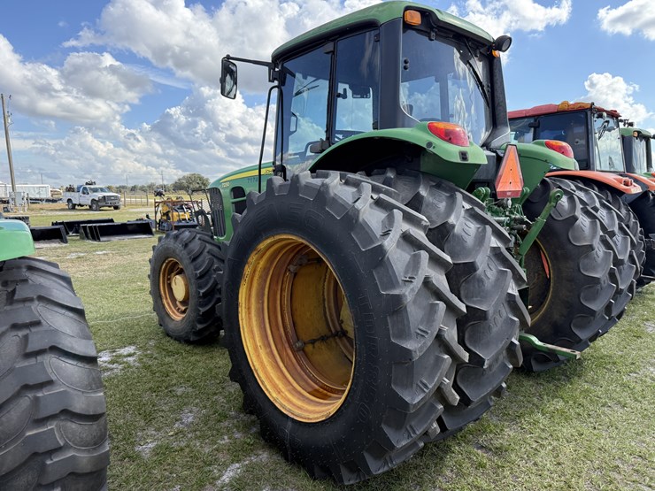 john-deere-7230-image-4