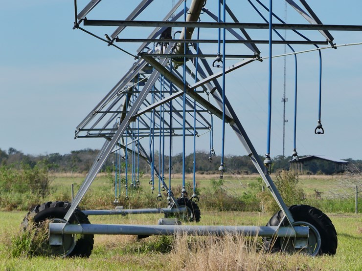 valley-model-8000-irrigation-system-image-36