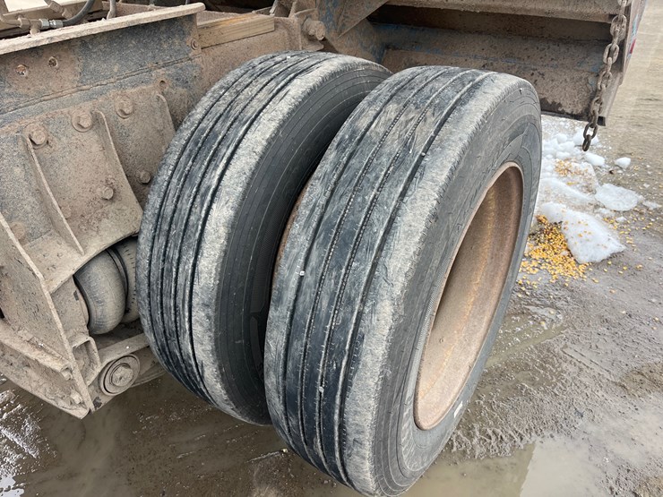 1998-mack-rd690s-image-20