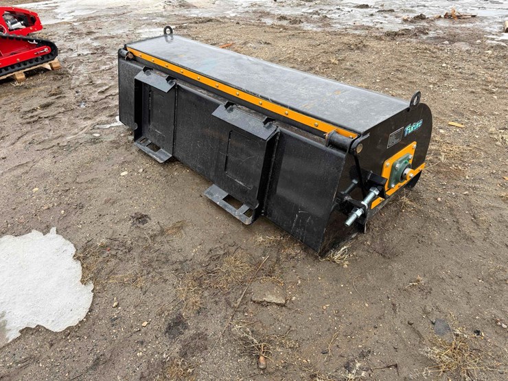 future-box-broom-sweeper-image-6