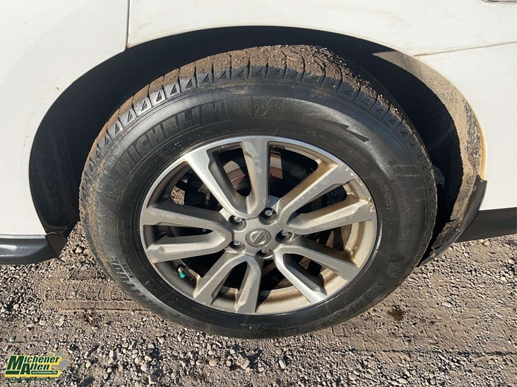 2014-nissan-pathfinder-image-11