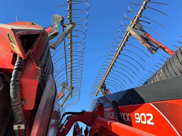 #4804-•-kuhn-maxx-merge-902-image-12