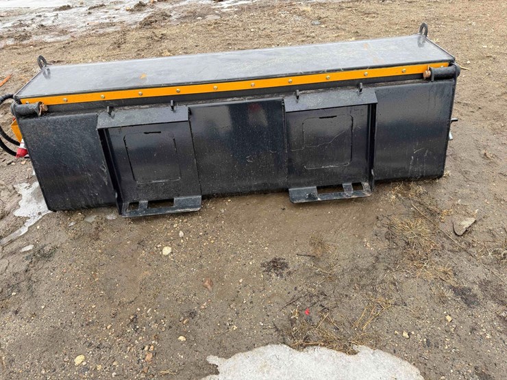 future-box-broom-sweeper-image-5