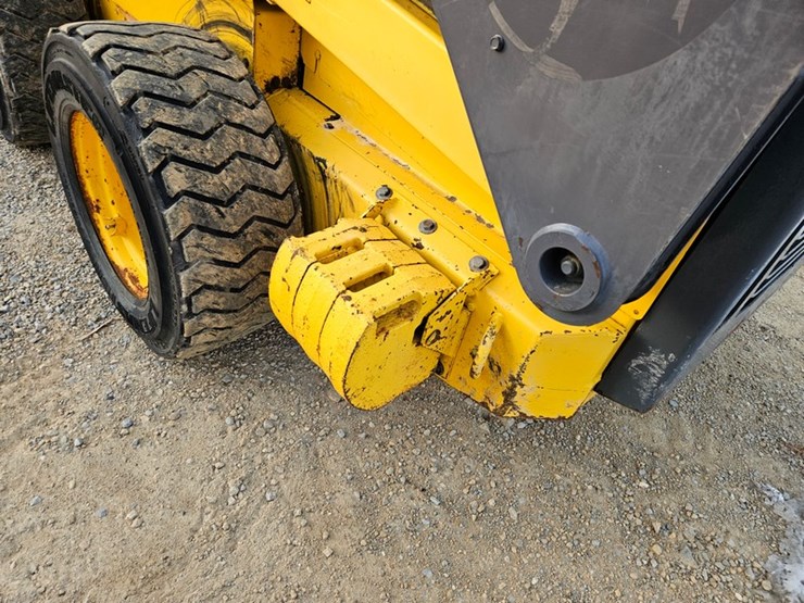 new-holland-ls180-image-14