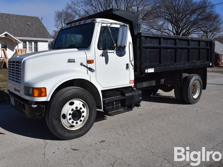 1999-international-4700-image-1