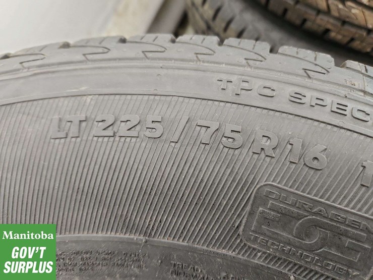 set-of-4-general-grabber-hts-tires-225/75r16-image-3
