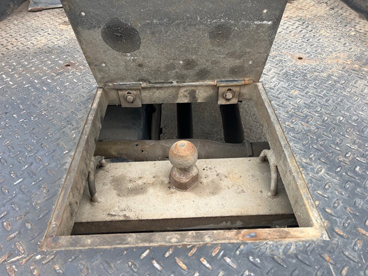 2007-chevrolet-2500-image-16