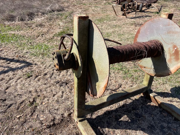 #406-•-homemade-tractor-attatchment,-wire-roller-image-3
