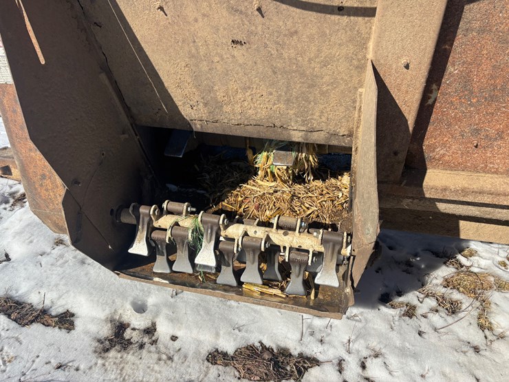 #4828-•-knight-manure-spreader-image-11