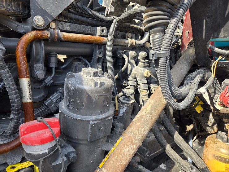 2015-kenworth-t800-image-38