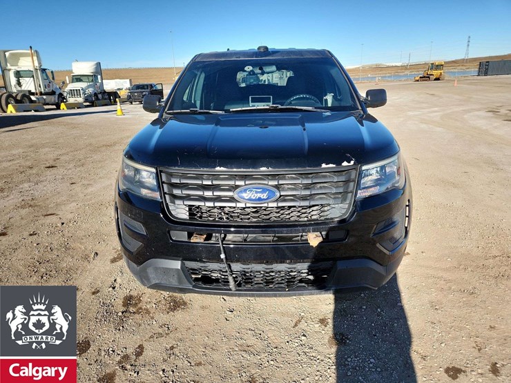 2017-ford-explorer-image-9