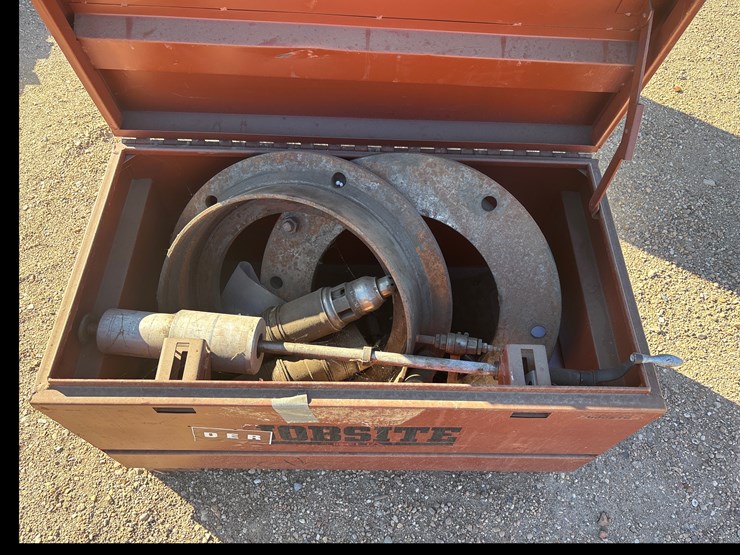 #3451-•-jobsite-box/-missing-tools-image-1