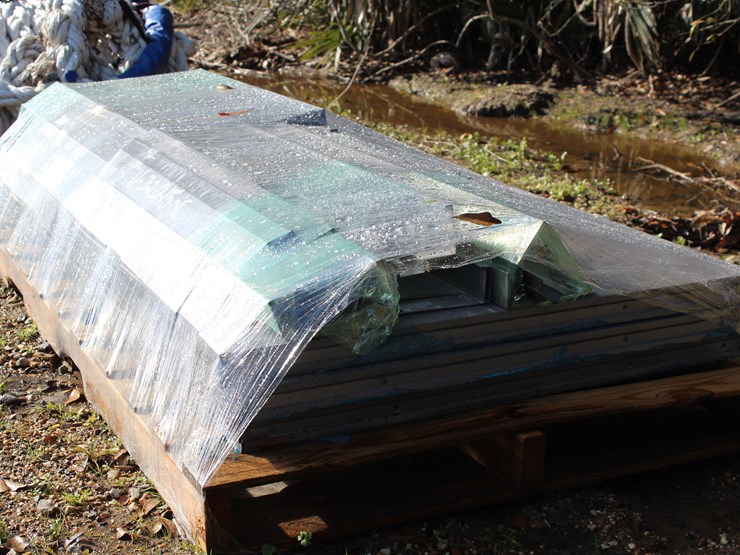 #5111-•-commercial-walk-thru-doors-with-frame-image-1