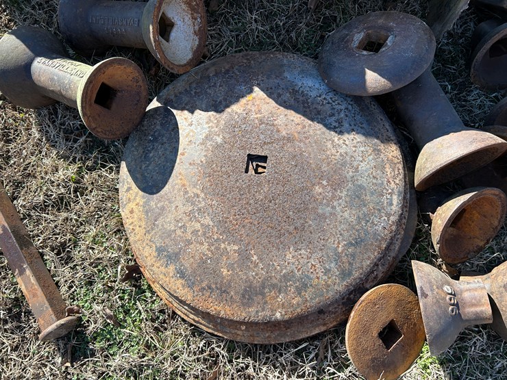 #37602-•-lot-of-disk-blades-&-mis-parts-image-4