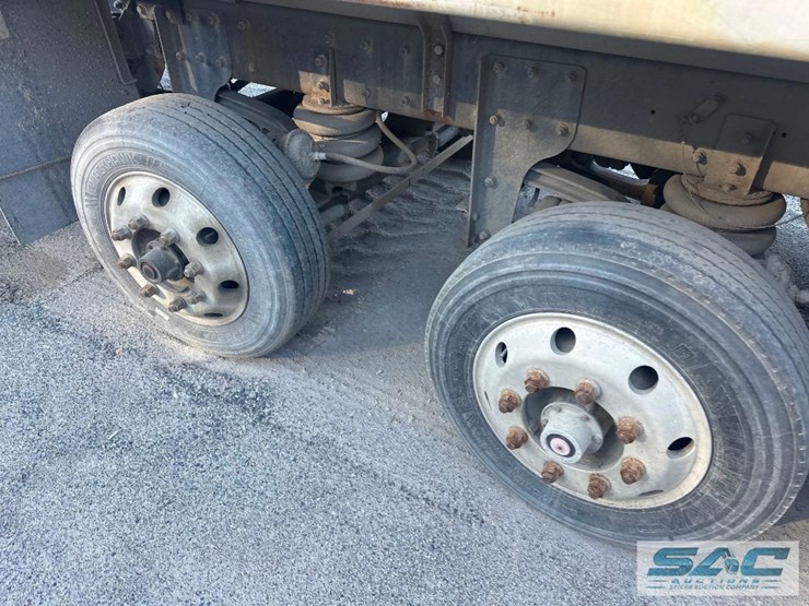 2015-kenworth-t370-image-8