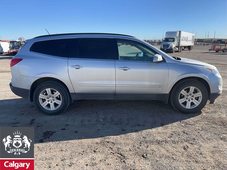 2010-chevrolet-traverse-image-9