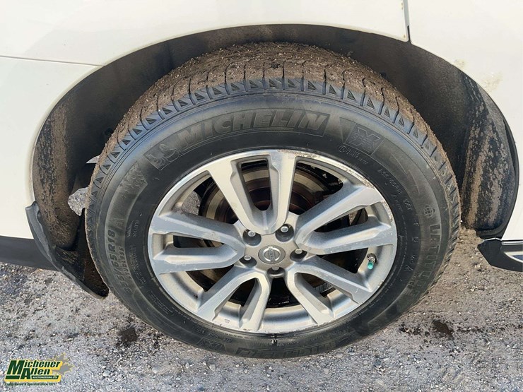 2014-nissan-pathfinder-image-12