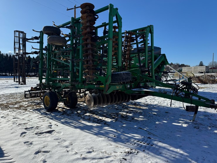 john-deere-2310-image-9