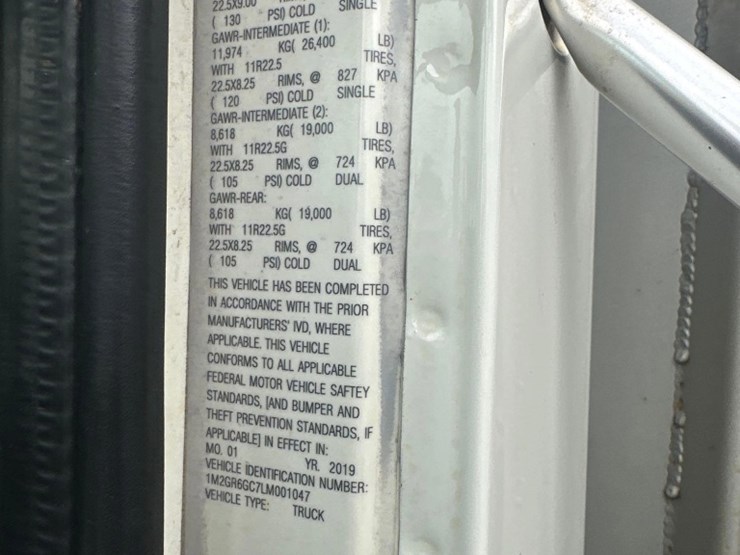 2020-mack-gr64f9-quad/a-dump-truck-image-16