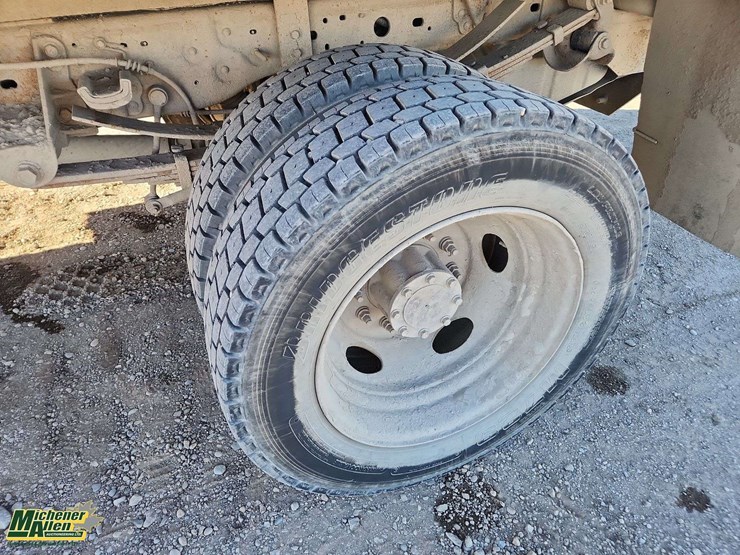 2007-ford-f550-image-11