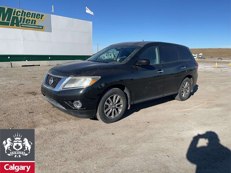 2015-nissan-pathfinder-image-1