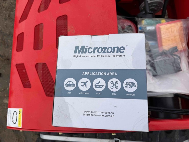 future-crawler-lawn-mower-image-11