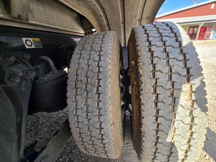 2015-kenworth-t800-image-88