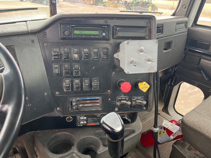 1998-international-9100-image-31