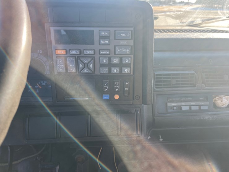 #4893-•-chevrolet-kodiak-service-truck-image-20