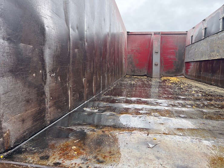 #4884-•-2004-sterling-silage-truck-image-20