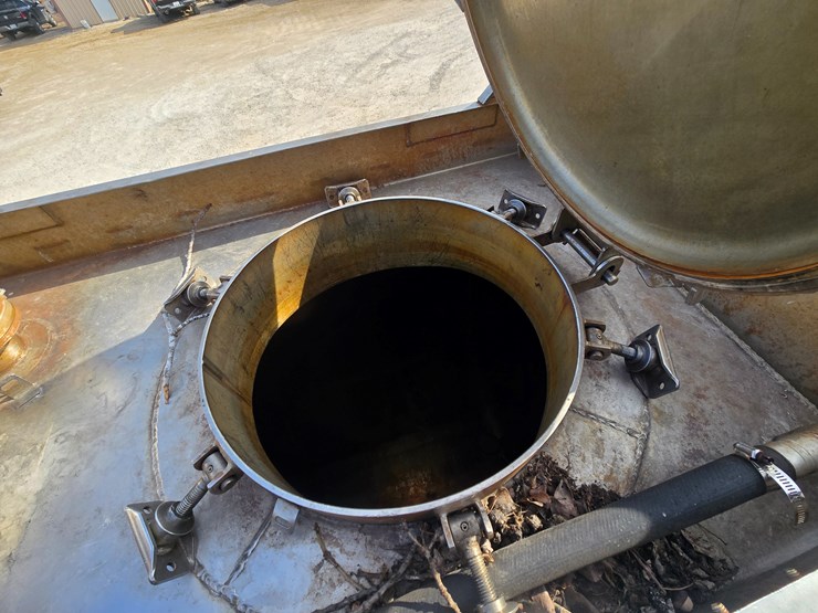 2015-kenworth-t800-image-110