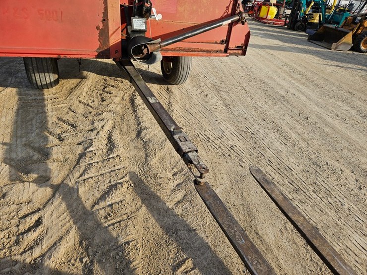 #96-•-h-&-s-14'-forage-wagon-image-9