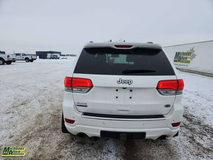 2014-jeep-grand-cherokee-image-8