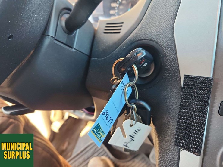 2013-ford-explorer-image-18