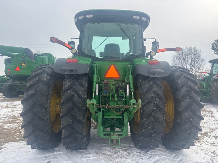 john-deere-8320-image-4