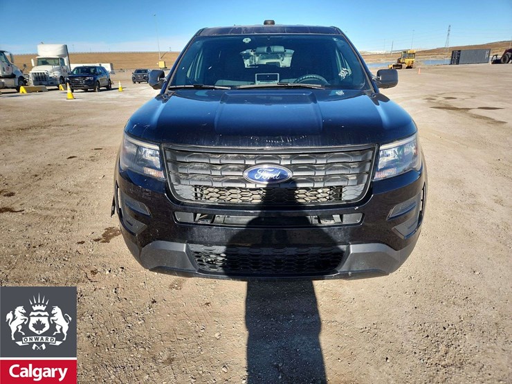 2019-ford-explorer-image-9