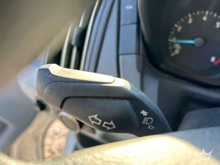 2017-ford-transit-image-15