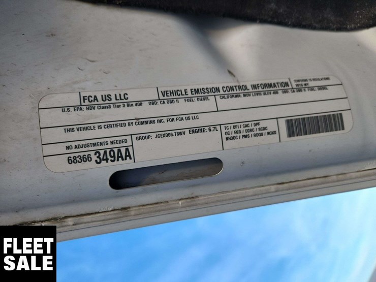 2018-dodge-3500-image-40